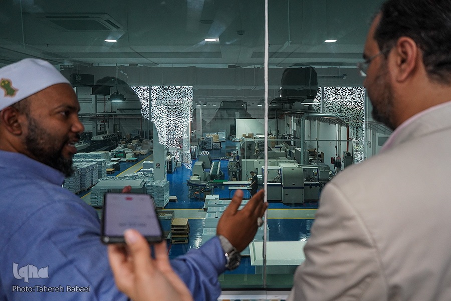 یک قرآن برای همه فارسیزبانان یک قرآن برای همه فارسیزبانان