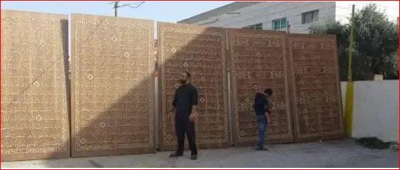 از سرگیری کتابت بزرگترین قرآن چوپی جهان در سوریه پس از 4 سال از سرگیری کتابت بزرگترین قرآن چوپی جهان در سوریه پس از 4 سال