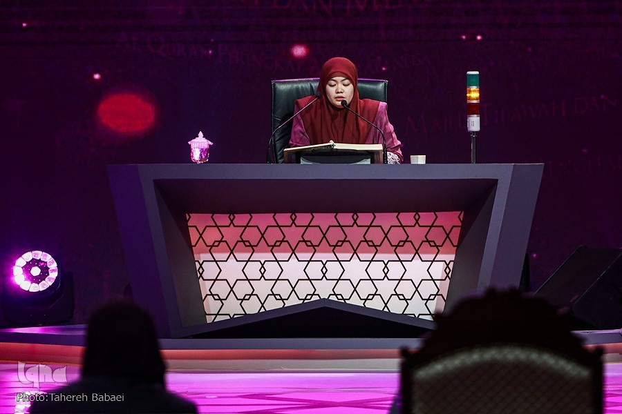 تپق قاری مالدیو در تلاوت و اجرای خوب نماینده مالاییها تپق قاری مالدیو در تلاوت و اجرای خوب نماینده مالاییها