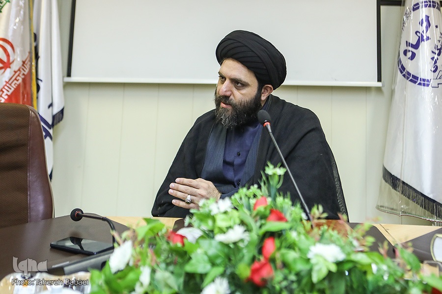 اولویت اهل بیت(ع) حفظ آرامش بود؛ هم در اعتراض هم در برخورد با معترض اولویت اهل بیت(ع) حفظ آرامش بود؛ هم در اعتراض هم در برخورد با معترض