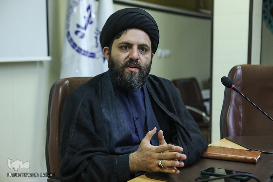 اولویت اهل بیت(ع) حفظ آرامش بود؛ هم در اعتراض هم در برخورد با معترض اولویت اهل بیت(ع) حفظ آرامش بود؛ هم در اعتراض هم در برخورد با معترض