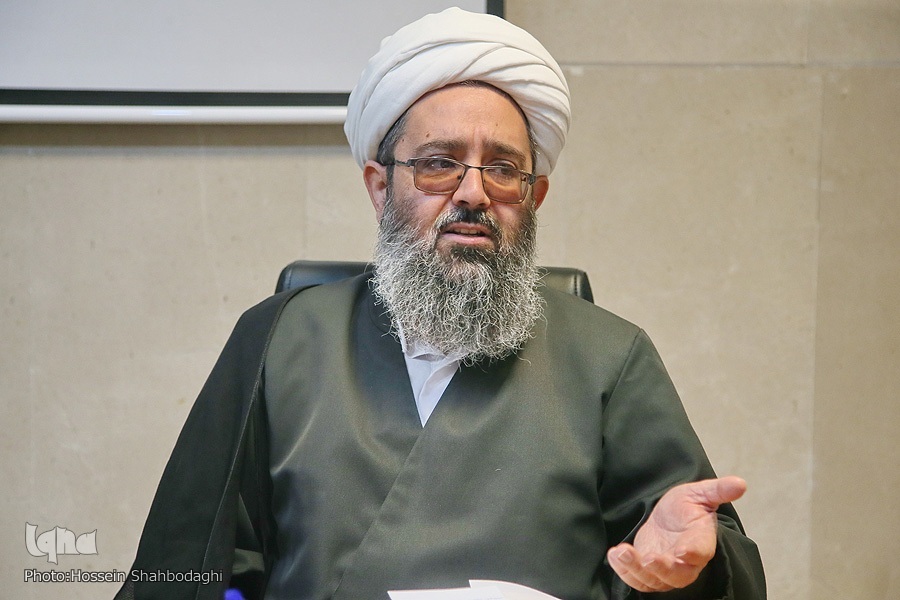 محمدحسین ملک‌زاده