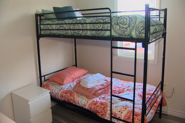 خانه امن هالیفاکس و تلاش برای آگاهی دادن به زنان مسلمان خانه امن هالیفاکس و تلاش برای آگاهی دادن به زنان مسلمان