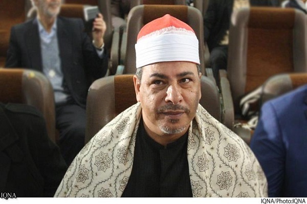 طه عبدالوهاب، کارشناس مقامات موسیقایی اهل مصر طه عبدالوهاب، کارشناس مقامات موسیقایی اهل مصر