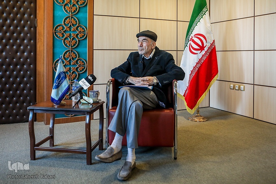 دکتر رضا داوری اردکانی