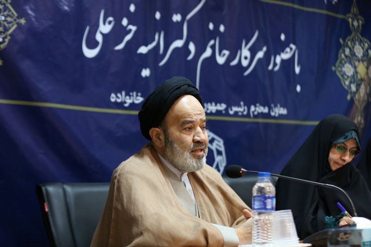 نواب: برنامه فرهنگی مدون و جامعی برای جامعه زنان تدوین شود/ خزعلی: 3 برنامه راهبردی در حزه زنان تدوین شده است