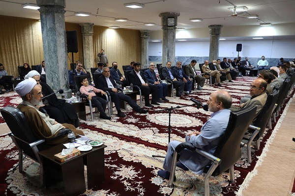 آیت‌الله علیرضا اعرافی، مدیر حوزه‌های علمیه