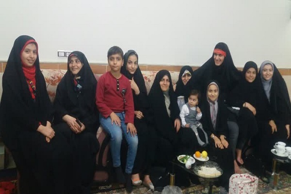 قرآن آموز جامعه بیت‌الزهرا