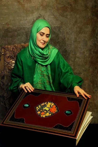 آماده/شنبه//حکایت قرآنی که در مانیل خوشنویسی و در ایران تذهیب شد + عکس و فیلم آماده/شنبه//حکایت قرآنی که در مانیل خوشنویسی و در ایران تذهیب شد + عکس و فیلم