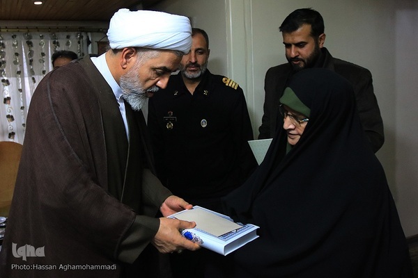 شهیدی که علاقمند به قاریان مصری بود شهیدی که علاقمند به قاریان مصری بود