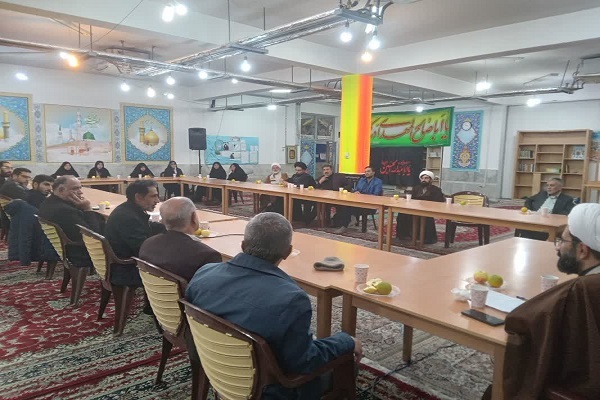 هم‌اندیشی مدیران مدارس حفظ قرآن همراه تحصیل