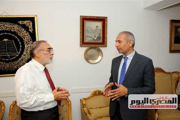 زین الفشنی از توفیقات پدر میگوید زین الفشنی از توفیقات پدر میگوید