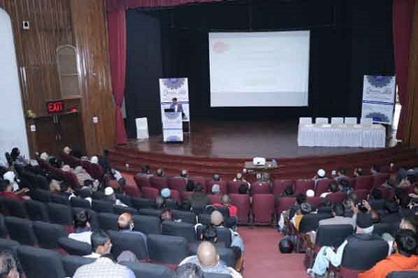 تاکید بر پیاده ساختن مفاهیم قرآنی در جامعه در کنفرانس دهلی