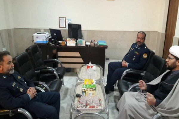 حضور رئیس عقیدتی ـ سیاسی قرارگاه پشتیبانی مرکز نیروی هوایی ارتش در مرکز قرآن، عترت و نماز