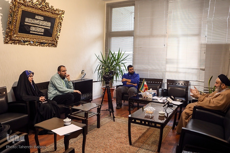 پیوند حوزه و دانشگاه تنها در سایه «خدمت به مردم» محقق می‌شود