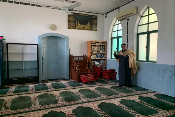 دینگ شائو جی محمد رمضان، عالم و نماینده مسلمانان ماکائو دینگ شائو جی محمد رمضان، عالم و نماینده مسلمانان ماکائو