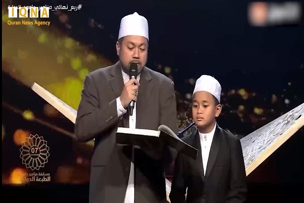 پدر و پسر مالزیایی در مسابقات استعدادیابی الجزایر پدر و پسر مالزیایی در مسابقات استعدادیابی الجزایر