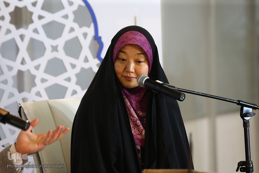 فاطمه هوشینو، تازهمسلمان ژاپنی فاطمه هوشینو، تازهمسلمان ژاپنی