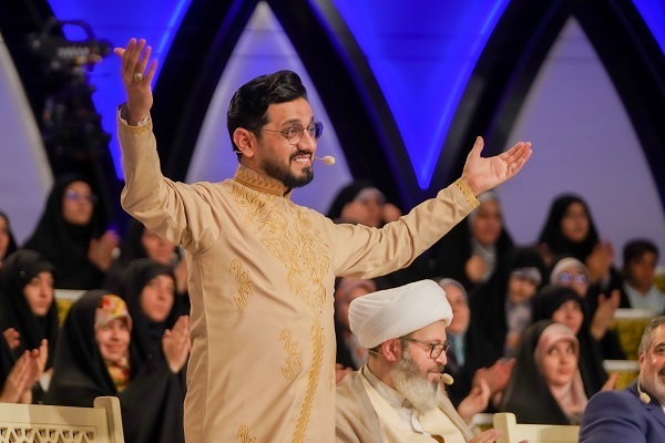 حسنین الحلو قاری عراقی و داور برنامه محفل حسنین الحلو قاری عراقی و داور برنامه محفل