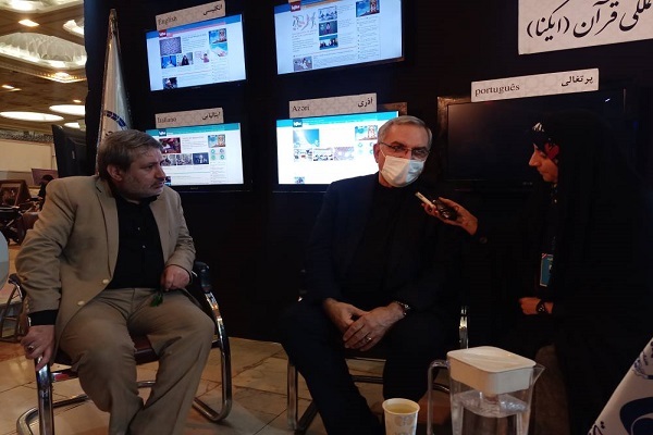 بازدید وزیر بهداشت از نمایشگاه قرآن و غرفه ایکنا بازدید وزیر بهداشت از نمایشگاه قرآن و غرفه ایکنا