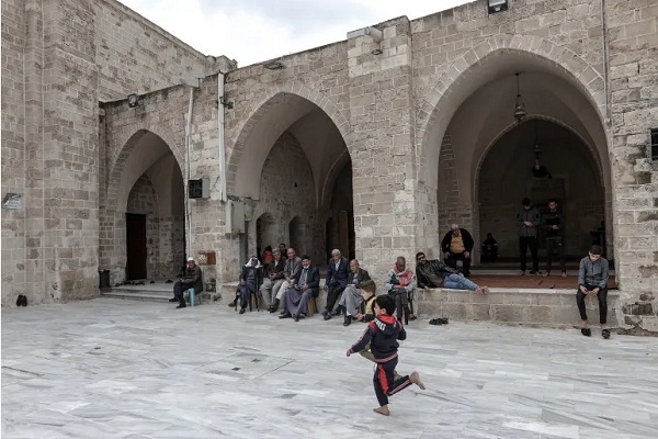 انس فلسطینیان با مسجد تاریخی العمری در قلب غزه/اماده