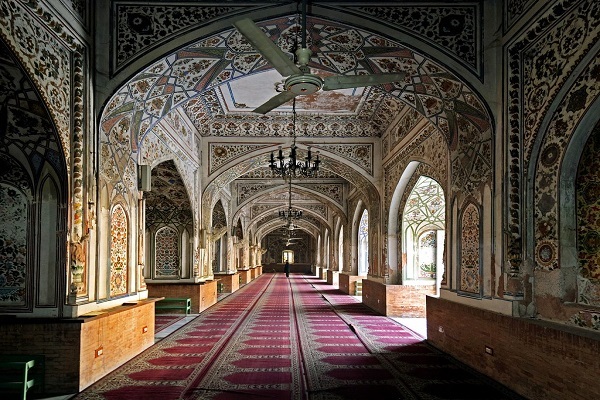 نگاهی به مسجد محبت خان در پیشاور + تصاویر نگاهی به مسجد محبت خان در پیشاور + تصاویر