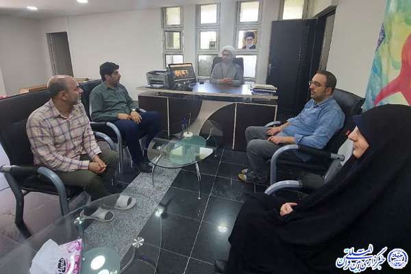 آیین تکریم هنرمندان انقلابی مسجد آیین تکریم هنرمندان انقلابی مسجد