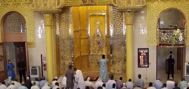تأکید بر اهتمام به قرآن در تجمع مسجد «مسالک الجنان» سنگال تأکید بر اهتمام به قرآن در تجمع مسجد «مسالک الجنان» سنگال