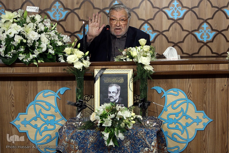 عماد افروغ پرچمدار نقد درون‌گفتمانی بود