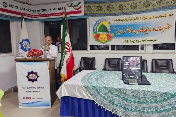 برگزاری مراسم روز مادر و گرامیداشت یاد شهید حاج قاسم سلیمانی در دارالسلام / اماده برگزاری مراسم روز مادر و گرامیداشت یاد شهید حاج قاسم سلیمانی در دارالسلام / اماده