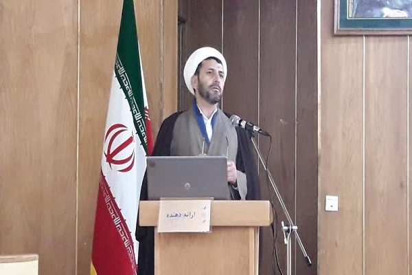 تبیین نگاه ویژه رهبر معظم انقلاب به فهم قرآن و تدبر در آیات کلام وحی