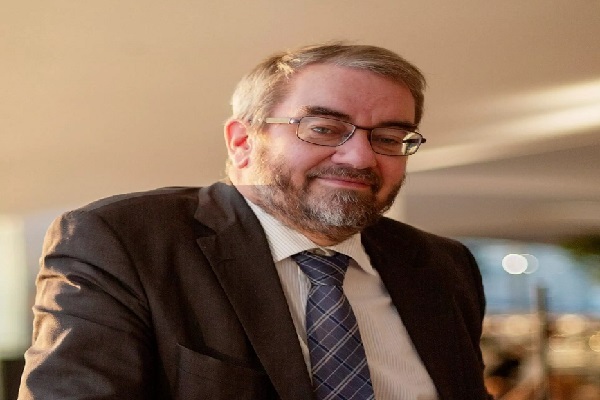 یاکو هامین آنتیلا؛ از ترجمه فنلاندی قرآن تا گیلگمش و شاهنامه یاکو هامین آنتیلا؛ از ترجمه فنلاندی قرآن تا گیلگمش و شاهنامه