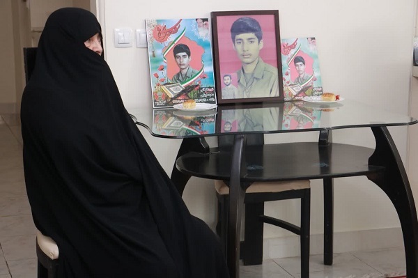 تنها وسیله برای تداوم راه شهدا، عمل به قرآن است تنها وسیله برای تداوم راه شهدا، عمل به قرآن است