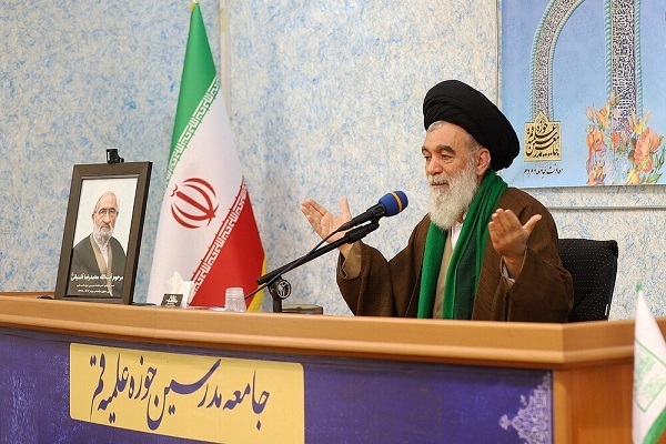 از موانع مالی حمایت از پژوهش تا درگذشت کریم مجتهدی