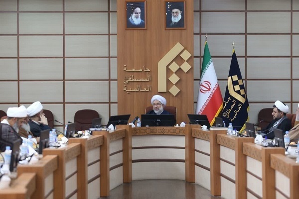 علی عباسی، رئیس جامعه المصطفی العالمیه