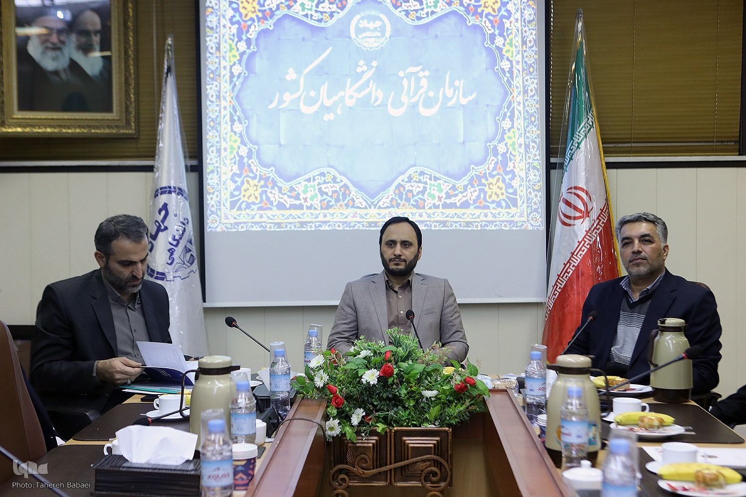 مبانی قرآنی اهمیت حضور مردم در صحنه و اثرگذاری آنها را به صراحت بیان کرده است