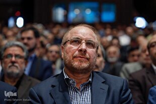 حوزه و دانشگاه از پیش‌قراولان مسئولیت اجتماعی هستند