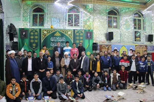 برگزاری محفل انس با قرآن در امامزادگان محمد و علی(ع) نهاوند