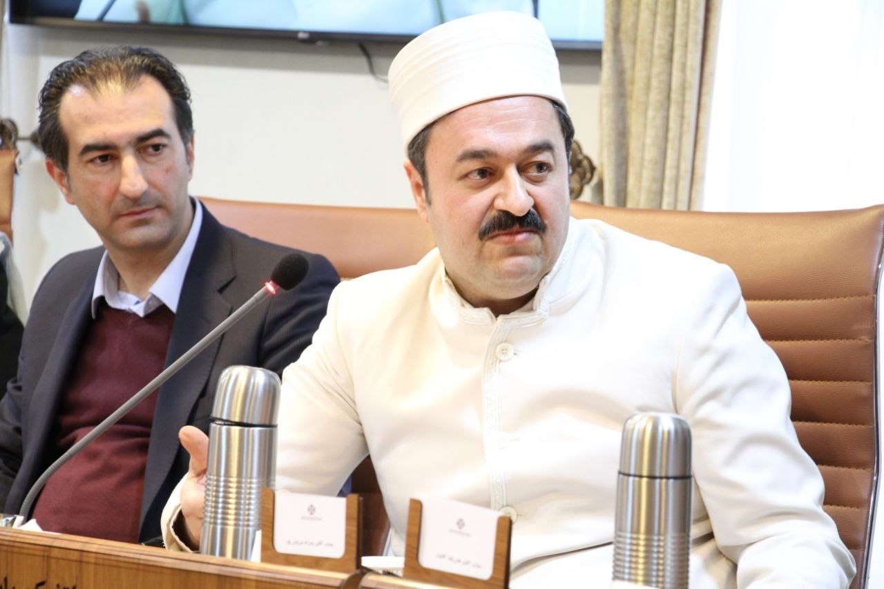 لزوم بازتاب زندگی مسالمت‌آمیز پیروان ادیان الهی در ایران