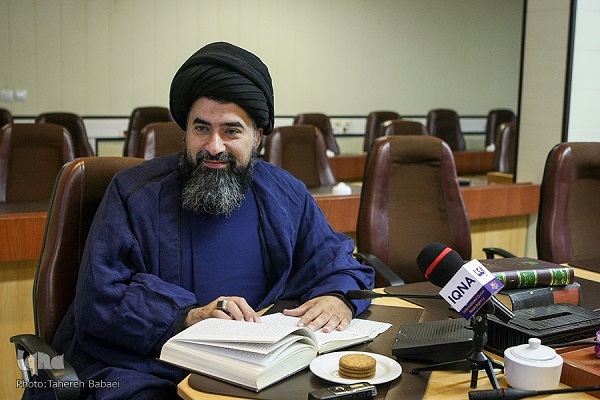 سیدحسین خادمیان نوش‌آبادی