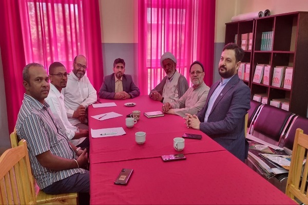 مراسم معنوی اعتکاف در ماداگاسکار مراسم معنوی اعتکاف در ماداگاسکار