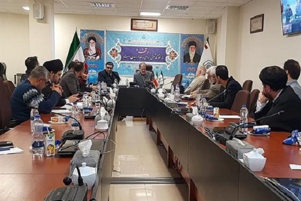 رونمایی از کوچکترین قرآن و تمبر مسابقات بینالمللی قرآن ایران رونمایی از کوچکترین قرآن و تمبر مسابقات بینالمللی قرآن ایران