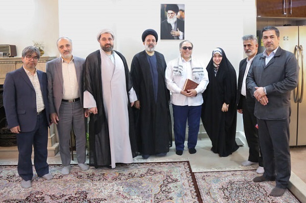 تجلیل نمایندگان رهبر انقلاب از جانبازان سرافراز دفاع مقدس تجلیل نمایندگان رهبر انقلاب از جانبازان سرافراز دفاع مقدس