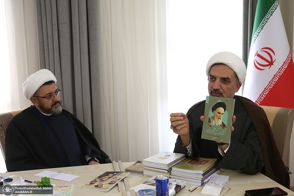 هفتههای فرهنگی با محوریت سیره و مکتب امام خمینی(ره) در عراق برگزار شود هفتههای فرهنگی با محوریت سیره و مکتب امام خمینی(ره) در عراق برگزار شود