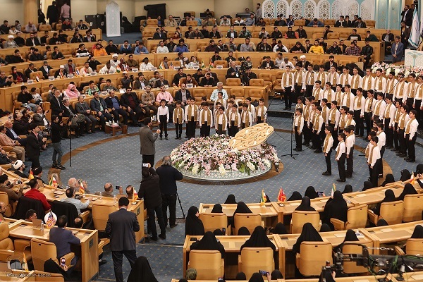 اوج هیجان در سالن اجلاس سران با تلاوت قاسم مقدمی / تحلیلی بر نور سالن مسابقات + فیلم اوج هیجان در سالن اجلاس سران با تلاوت قاسم مقدمی / تحلیلی بر نور سالن مسابقات + فیلم