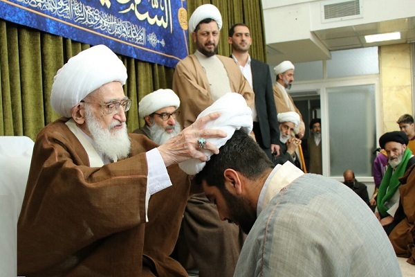 جشن میلاد امام علی(ع) در دفتر آیت‌الله العظمی نوری همدانی برگزارشد