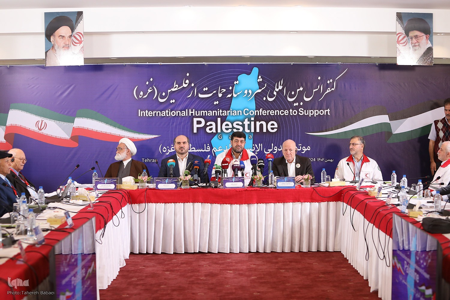 ////از کاشی «به نام پدر» تا نظرسنجی «روز پسر»