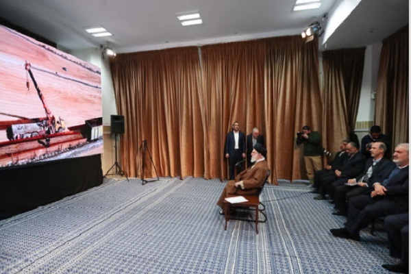 بازدید رهبر انقلاب از نمایشگاه توانمندی‌های تولید داخلی