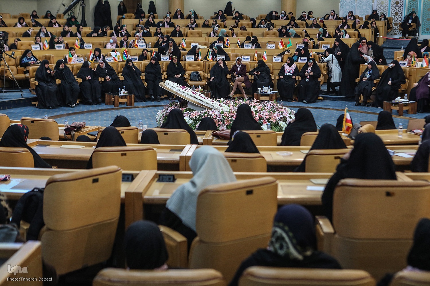 تجلیل از بانوان قرآنی در سومین محفل «خیرات حسان»
