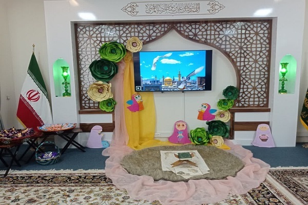 جشن تکلیف دختران عربزبان جهان اسلام در حرم رضوی برگزار شد جشن تکلیف دختران عربزبان جهان اسلام در حرم رضوی برگزار شد